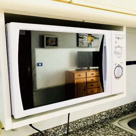 Apartamento Bellissima With Pool, Wifi & Sat-tv Just 200m From The Ocean *
