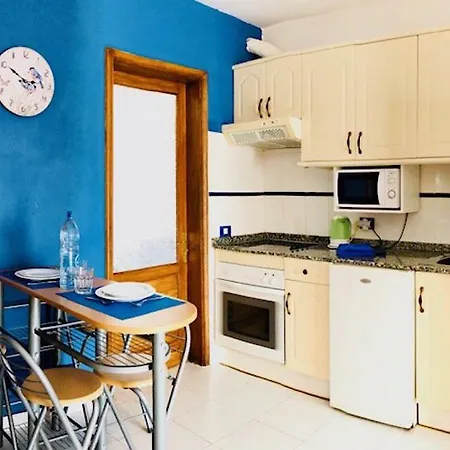 Bellissima With Pool, Wifi & Sat-tv Just 200m From The Ocean Apartamento *