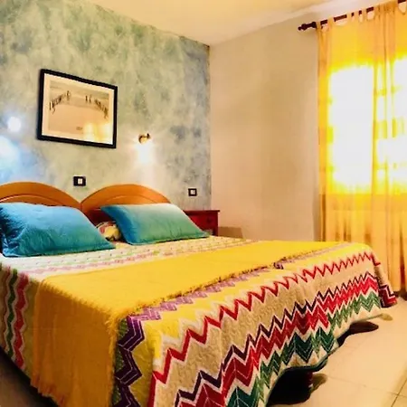Bellissima With Pool, Wifi & Sat-tv Just 200m From The Ocean Puerto del Carmen (Lanzarote)